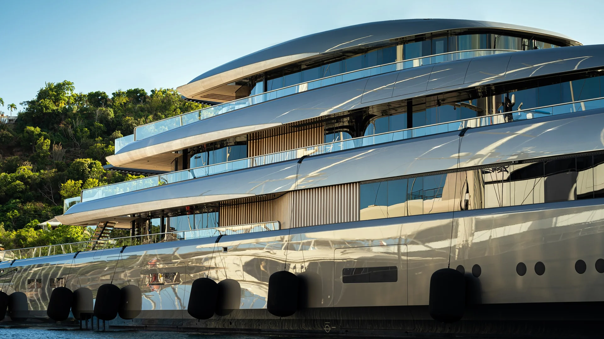 Stephenson Harwood - Superyachts Legal Services